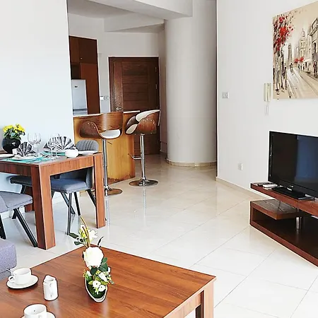 Nicolaides Sea View Апартаменты *