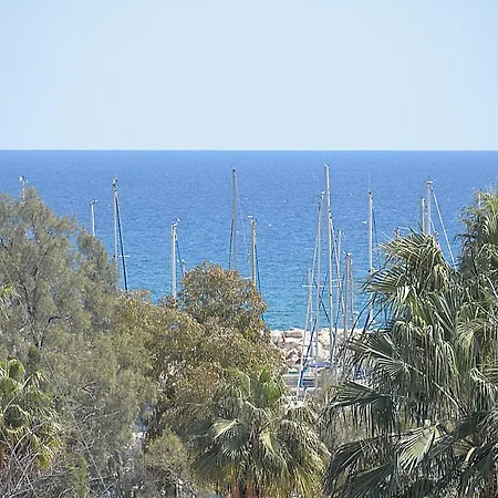 Nicolaides Sea View Апартаменты