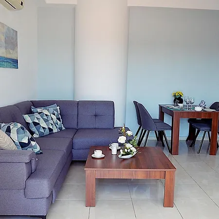 Nicolaides Sea View Апартаменты *