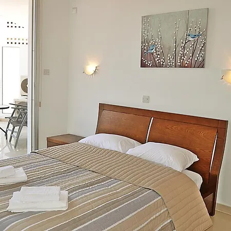Nicolaides Sea View *
