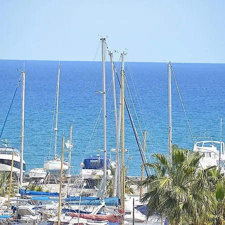 Nicolaides Sea View Lägenhet *